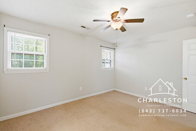 Building Photo - 1860 Piper Dr
