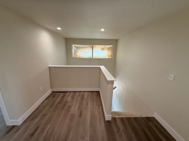 Building Photo - Brand New 3 Bedroom Duplex