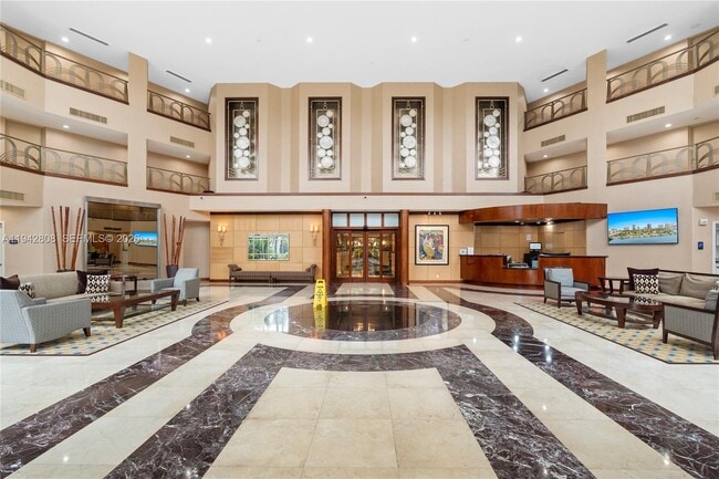 Building Photo - 19101 NE 36th Pl