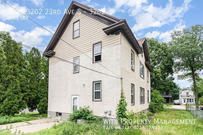 Building Photo - 3200-3202 23rd Ave S-3202