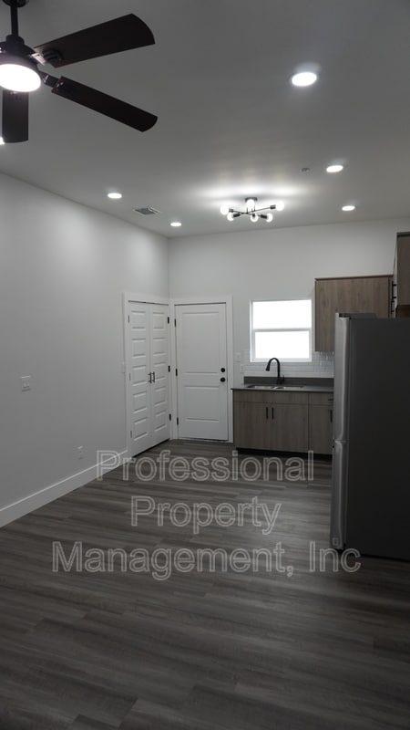 Building Photo - 2909 Bravo Rd