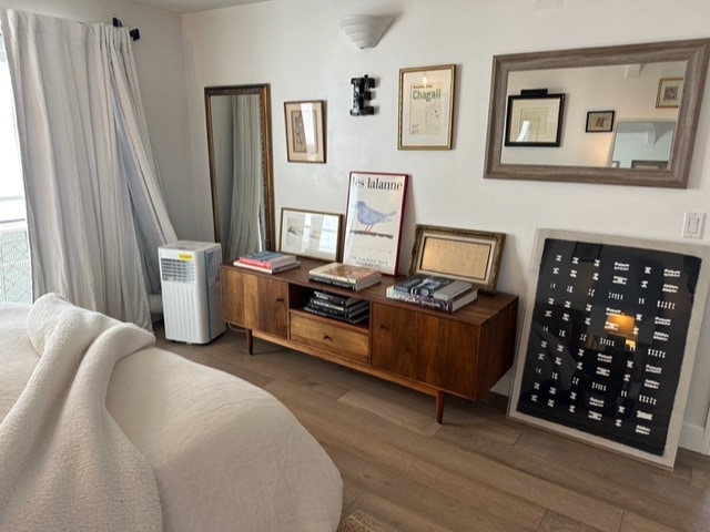 Building Photo - 205 41st St