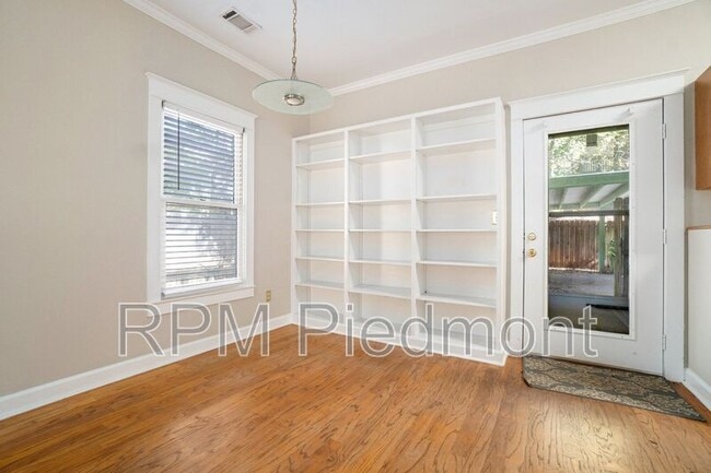 Building Photo - 388 Oakland Ave SE