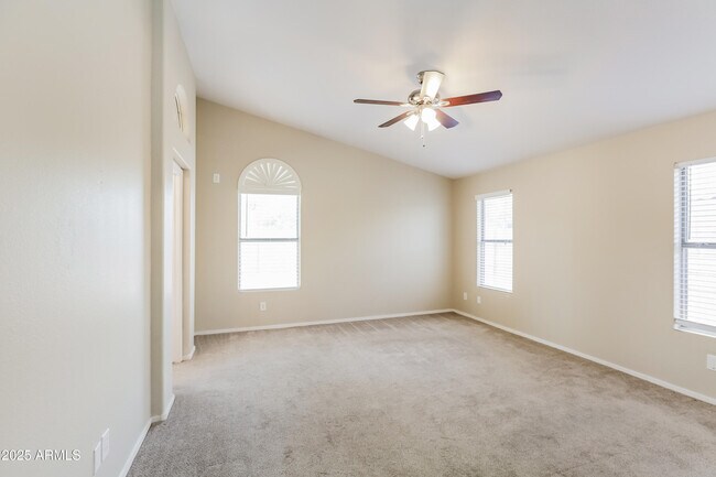Building Photo - 15341 W Lea Ln