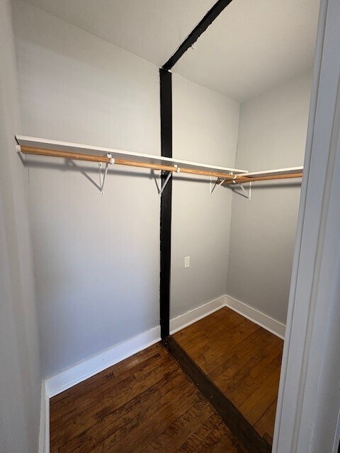 Closet - 219 S 4th St