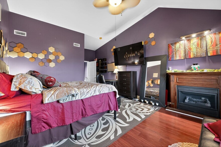 Building Photo - 4443 Sansom St