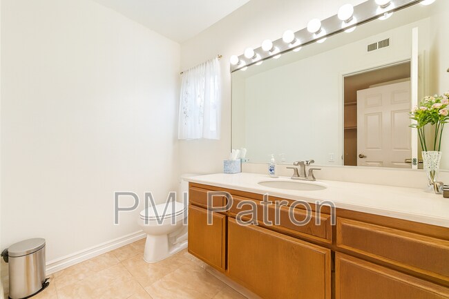 Building Photo - 4549 Chantry Ct