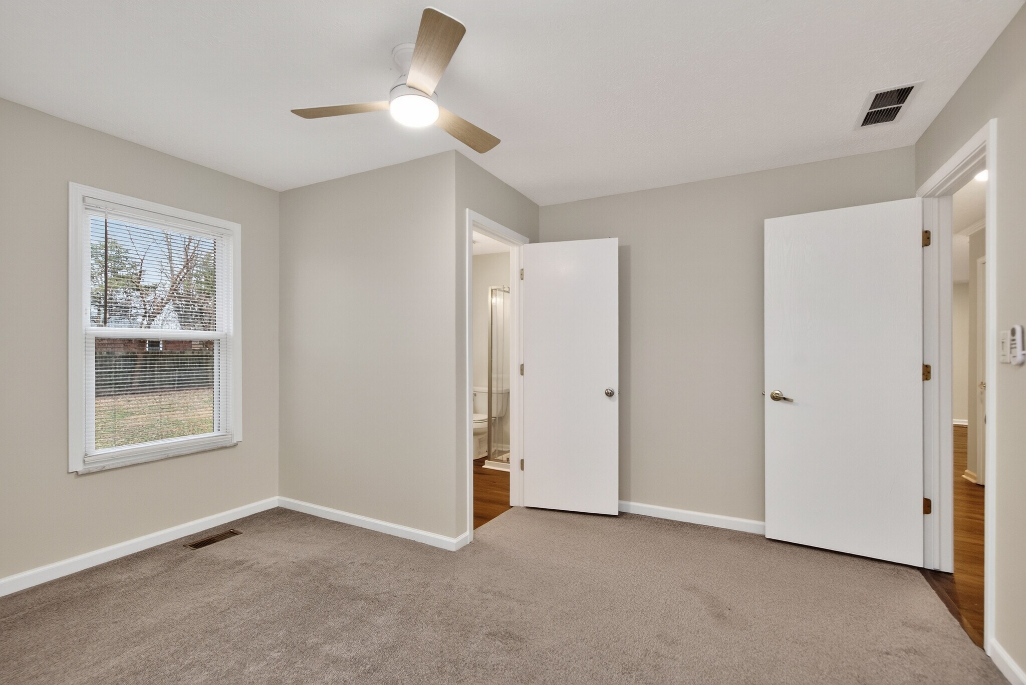 Building Photo - 11417 Washington Blvd