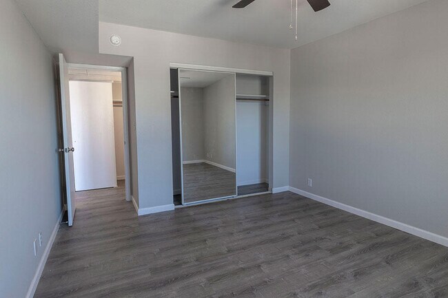 Building Photo - 3408 Balboa Ln