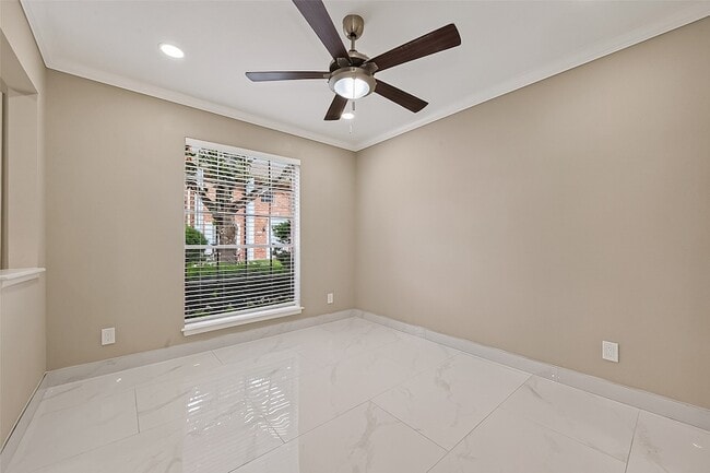 Building Photo - 6649 De Moss Dr