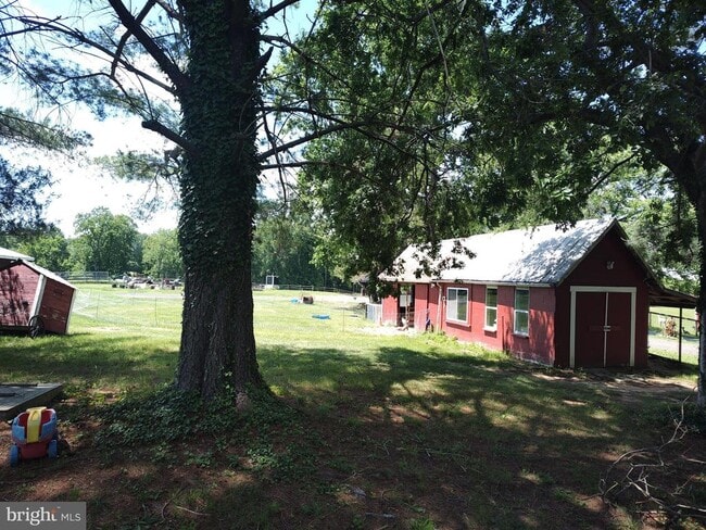 Building Photo - 15400 Mt Calvert Rd
