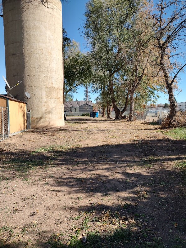 Building Photo - 723 N Shields St