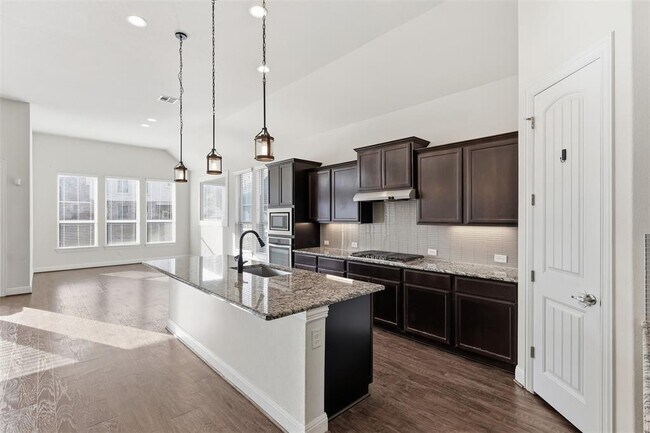 Building Photo - 3800 Empire Cv