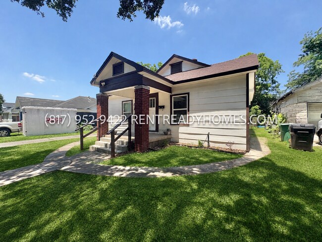 Building Photo - 4431 Clay St