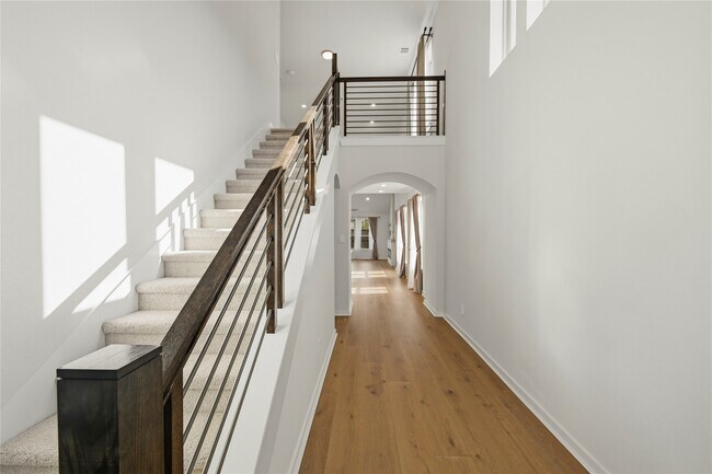 Building Photo - 29821 Ellwood Ln