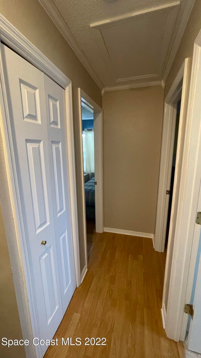 Building Photo - 1425 Malibu Cir NE