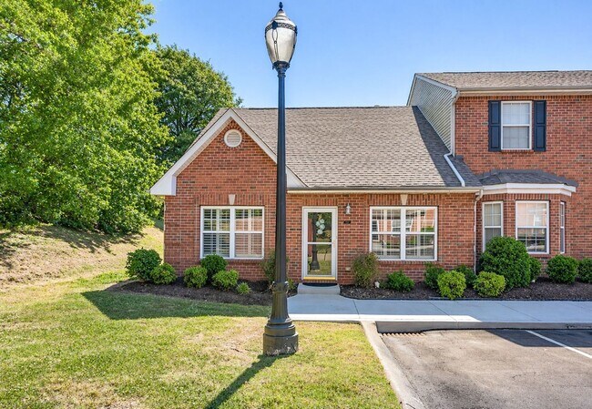Building Photo - 3BR/2BA Home in Franklin