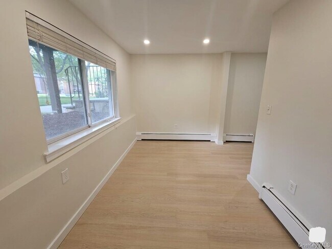 Building Photo - 41 Tanager Rd