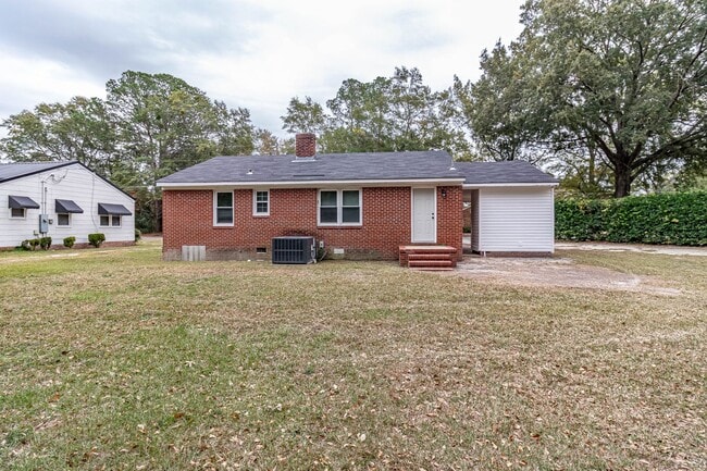 Building Photo - 3 BR | 1 BA Brick Home in Goldsboro *less than 2 miles from SJAFB!