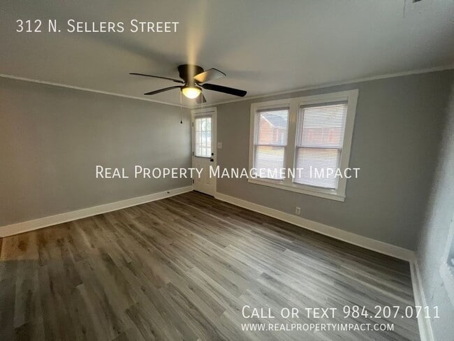 Building Photo - 312 N Sellers St