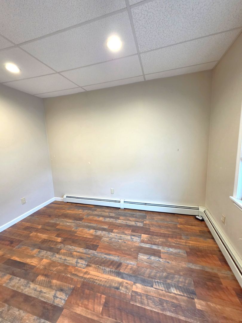 Building Photo - 1340 Cranston St