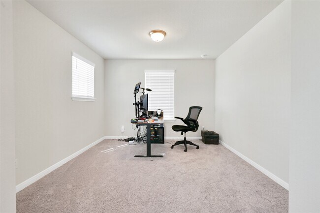 Building Photo - 1560 Arcadian Lily