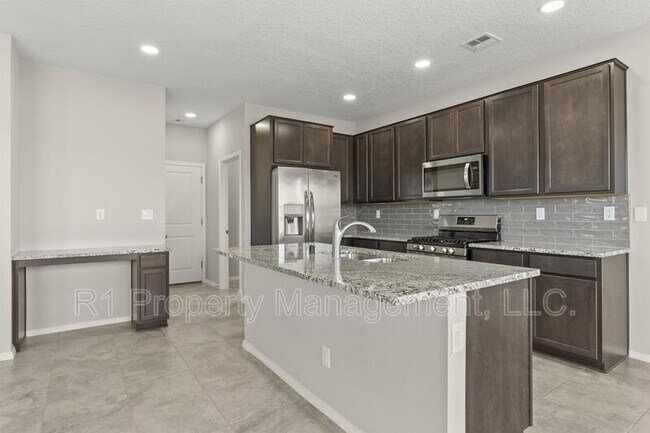 Building Photo - 5643 Linq Place Northeast