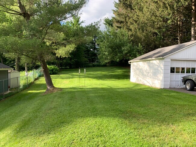 Building Photo - 2607 Smith Dr