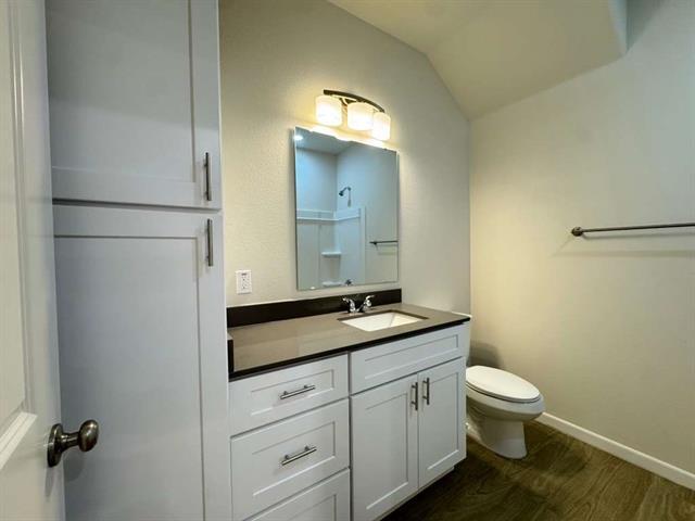 Building Photo - 419 W Dulin St