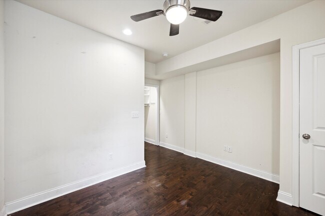 Building Photo - 1521 W Seybert St