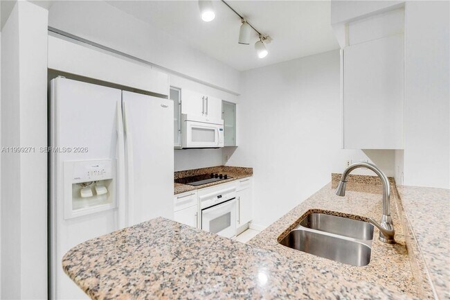 Building Photo - 335 S Biscayne Blvd