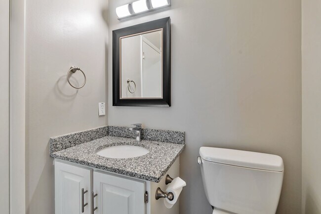 Building Photo - 4829 Arbor Cir