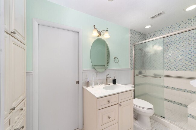Building Photo - Beautiful 3/2 in Forest Ridge