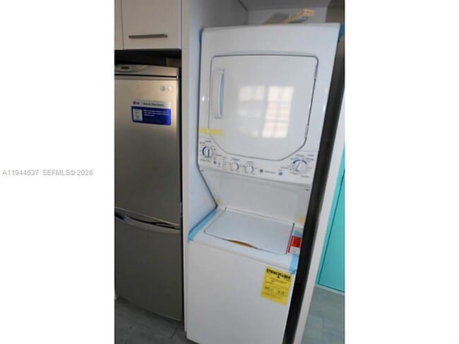 Building Photo - 1321 Pennsylvania Ave