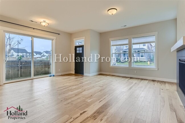 Building Photo - Charming 3-Bedroom Retreat in Quiet Beaverton Neighborhood