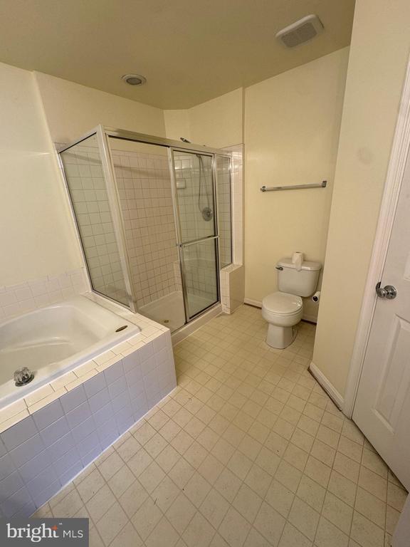 Building Photo - 105 Waters Landing