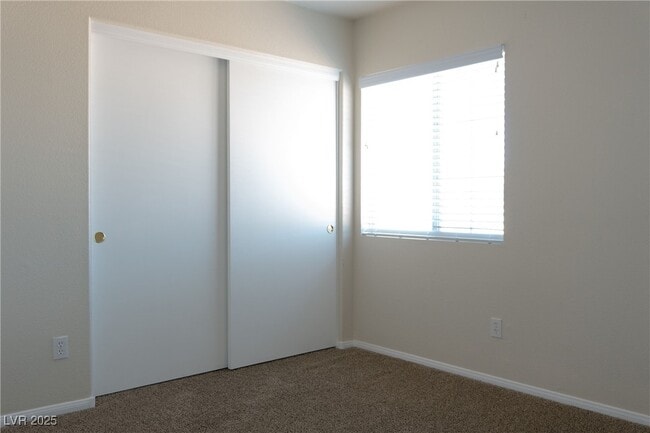 Building Photo - 5258 Cedar Bridge Ct