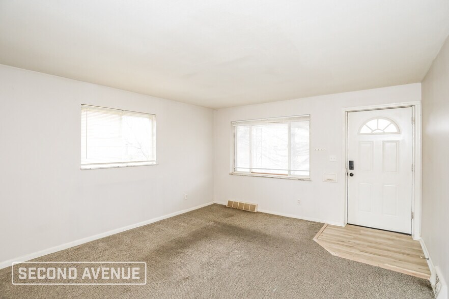 Building Photo - 4656 Linda Dr