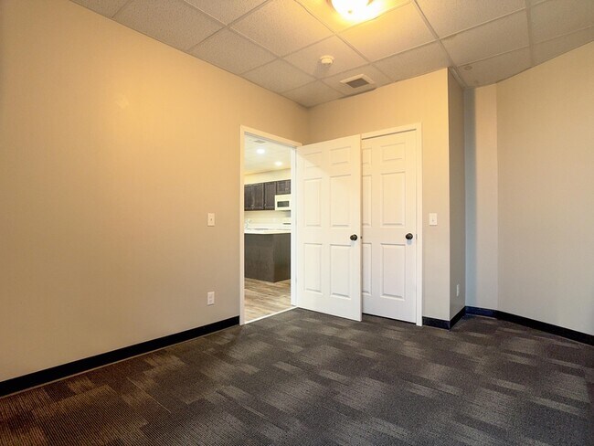 Building Photo - 101 N Mill St