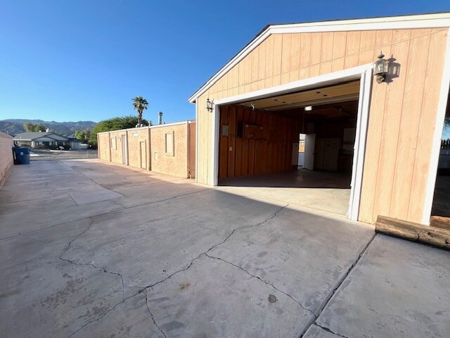 Building Photo - 560 Ramar Rd