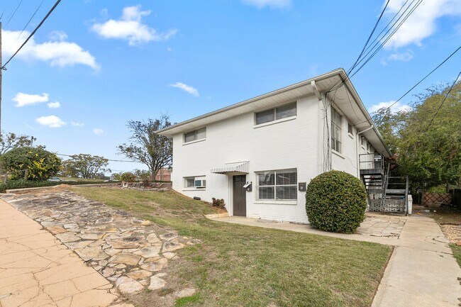 Interior Photo - Ethel Apartments