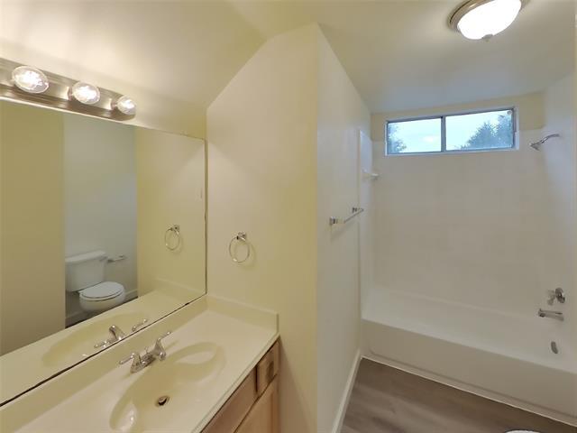 Building Photo - 2033 Oak Bend Ln