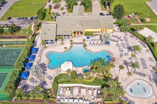 Building Photo - 8928 Cuban Palm Rd