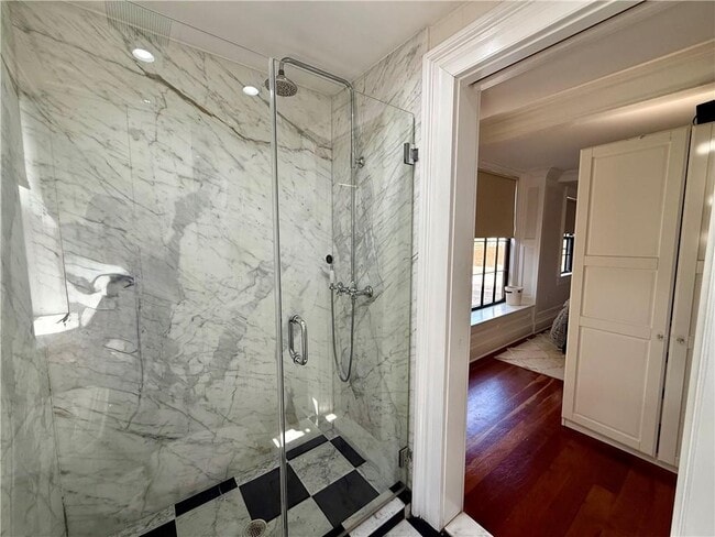 Building Photo - 367 Benefit St