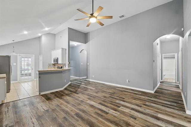 Building Photo - 812 Coppin Dr