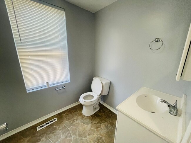 Building Photo - 3 Bedroom Home located Downtown Corbin, KY