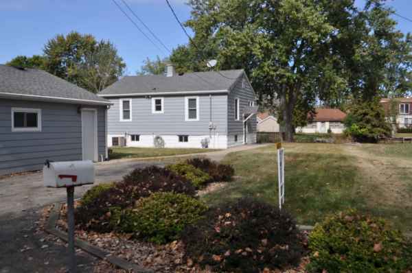 Building Photo - 26150 W Mallard Ave