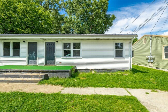 Building Photo - 5107 Sunbeam Ave