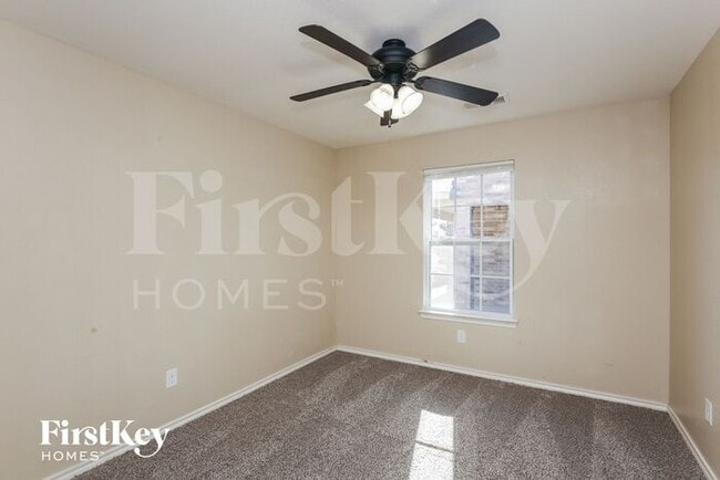 Building Photo - 591 Lentisco Dr