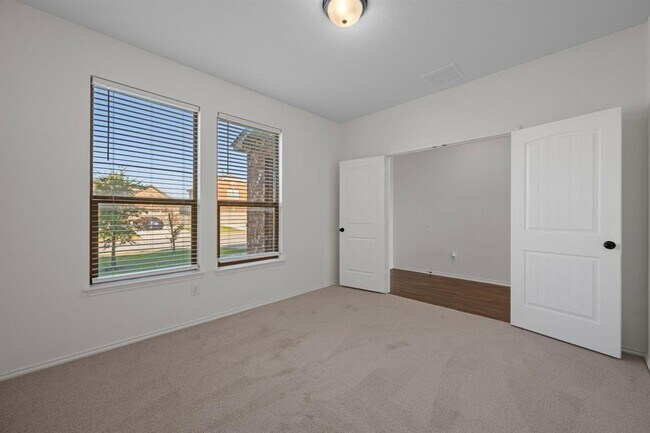 Building Photo - 6257 Mantalcino Dr